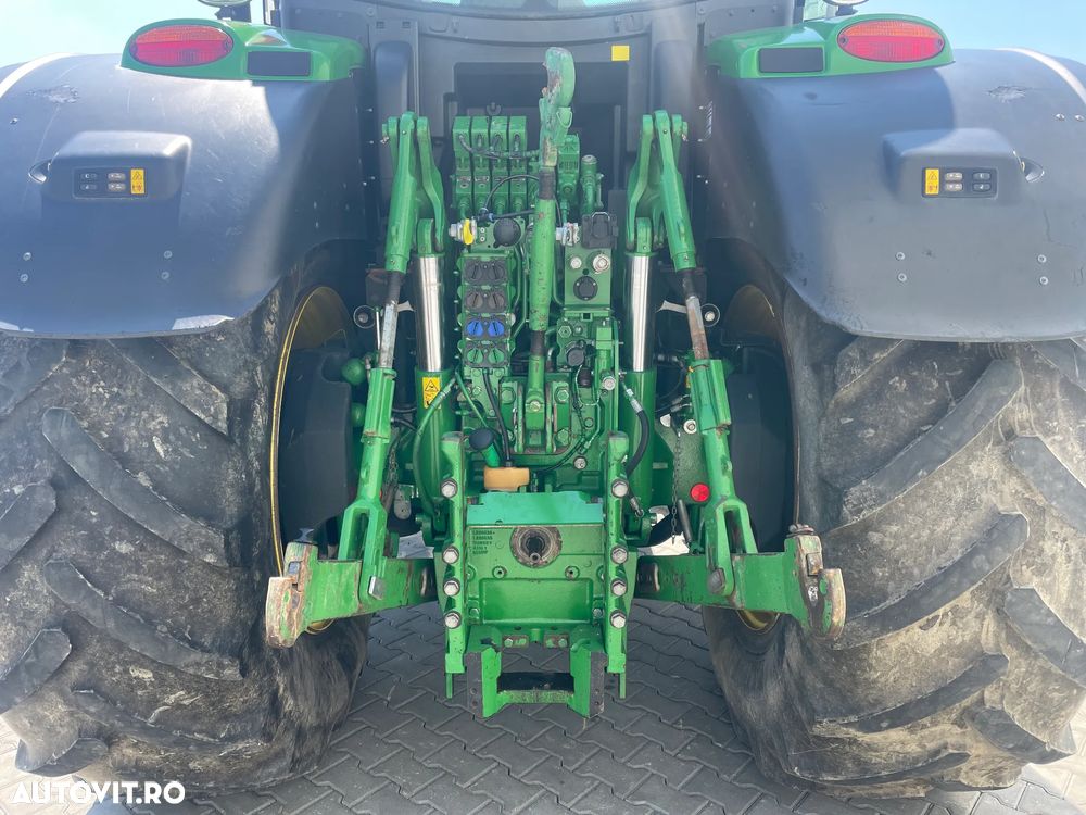 John Deere 6250R - 9