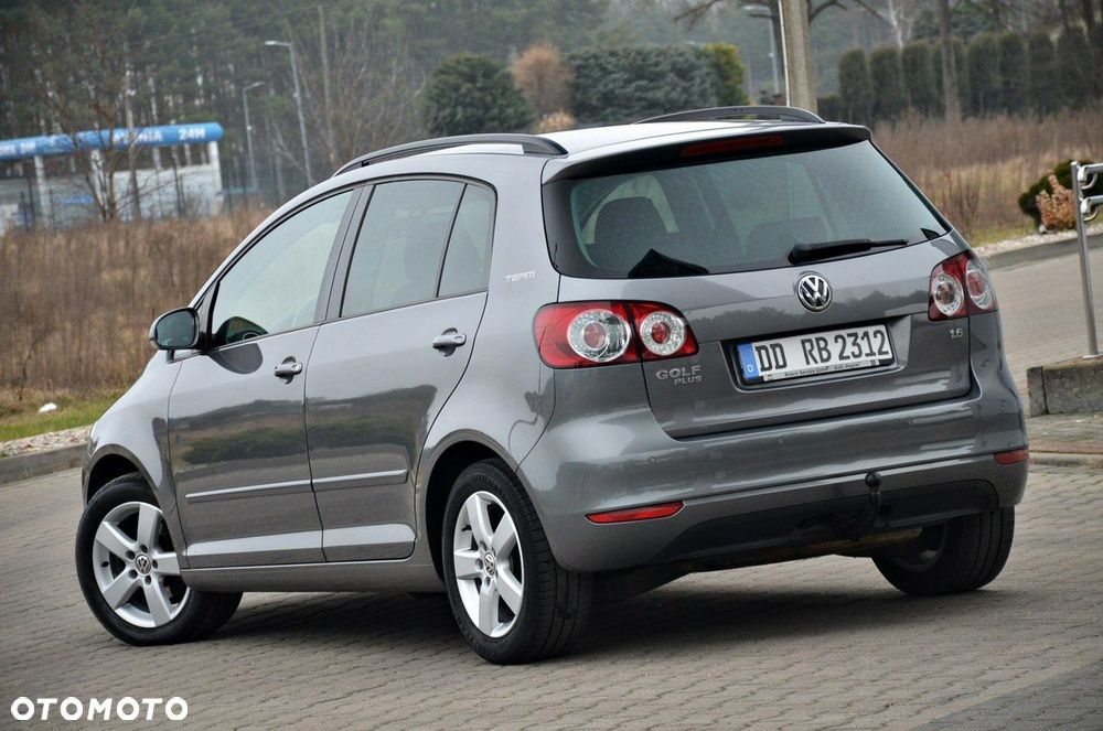 Volkswagen Golf Plus - 10