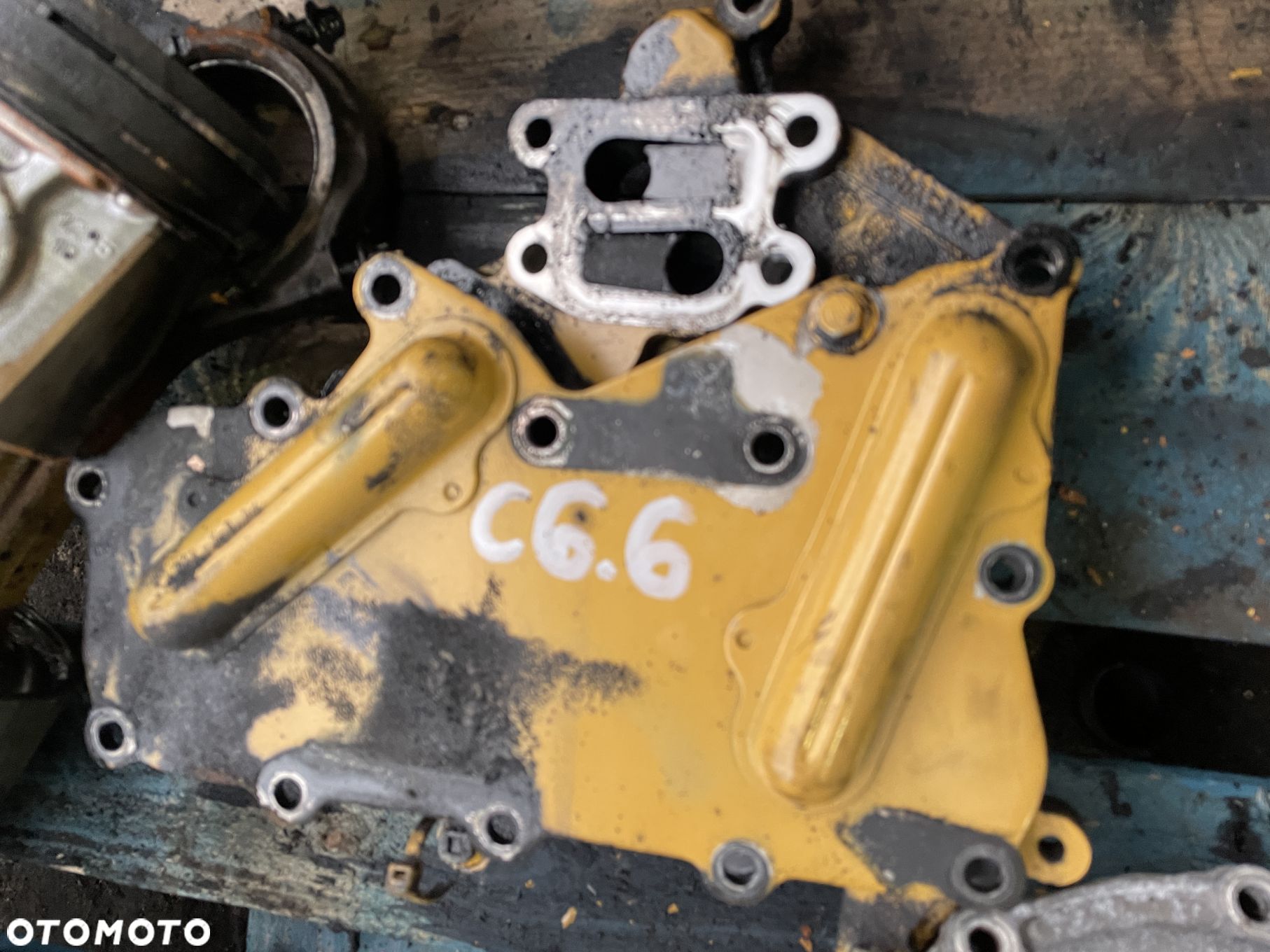 Caterpillar Cat Perkins 1106D C6.6 - chłodnica oleju z obudową 4133Y042 - 1