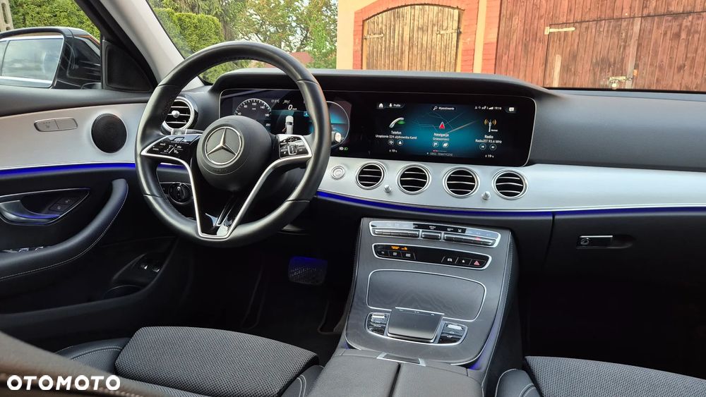 Mercedes-Benz Klasa E 300 9G-TRONIC Avantgarde - 25