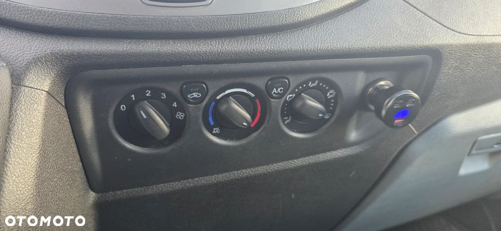Ford Transit - 17