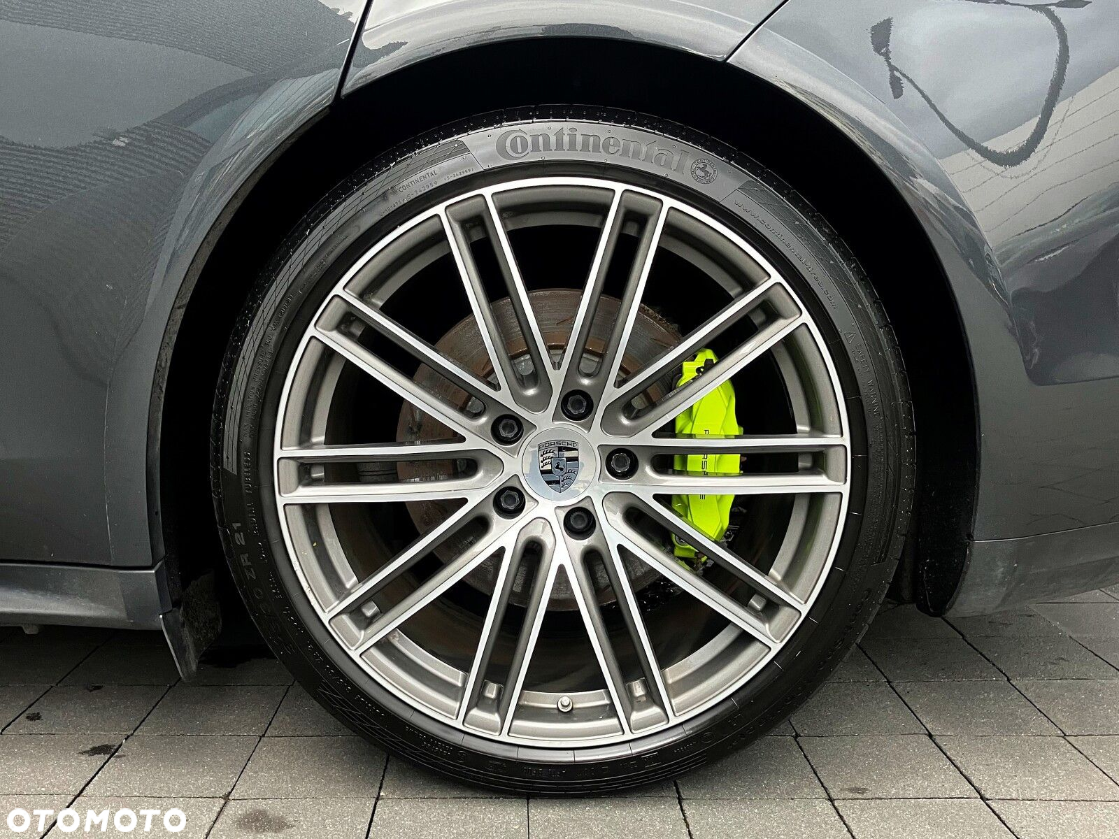 Porsche Panamera - 15