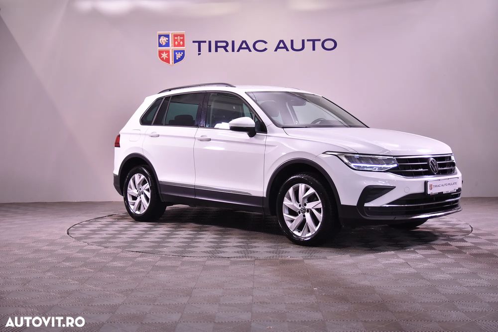 Volkswagen Tiguan - 8