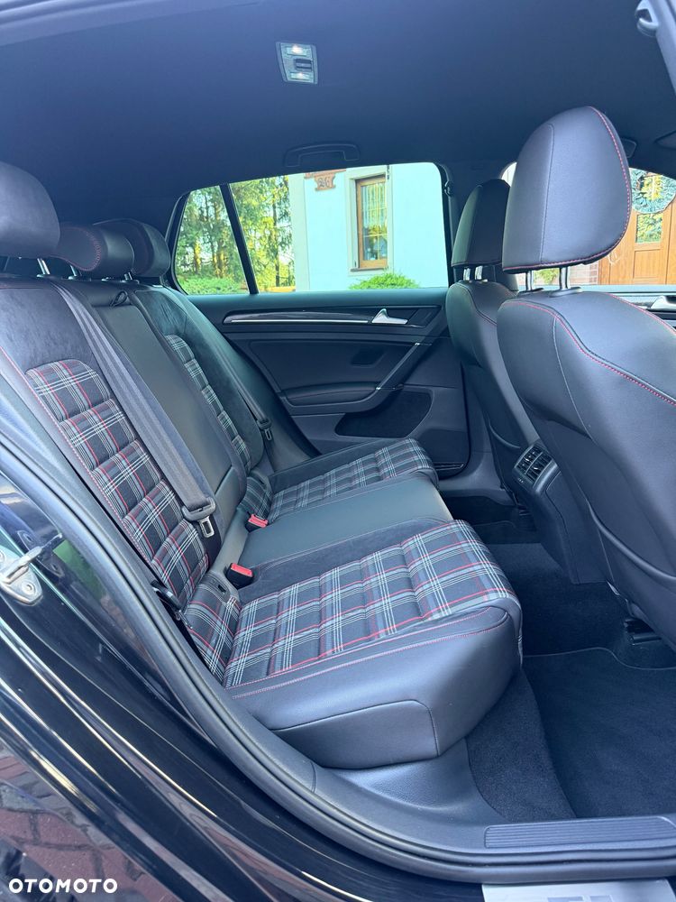 Volkswagen Golf 2.0 TSI BMT GTI DSG - 27