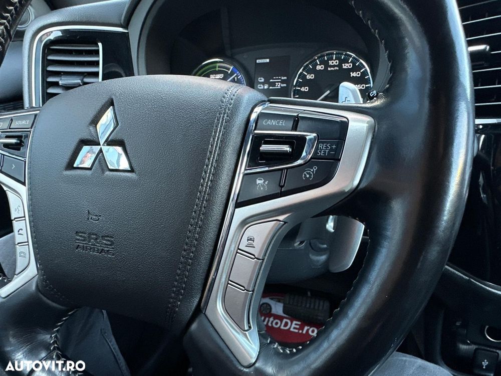 Mitsubishi Outlander - 19