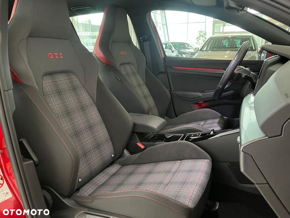 Volkswagen Golf 2.0 TSI OPF DSG GTI - 22