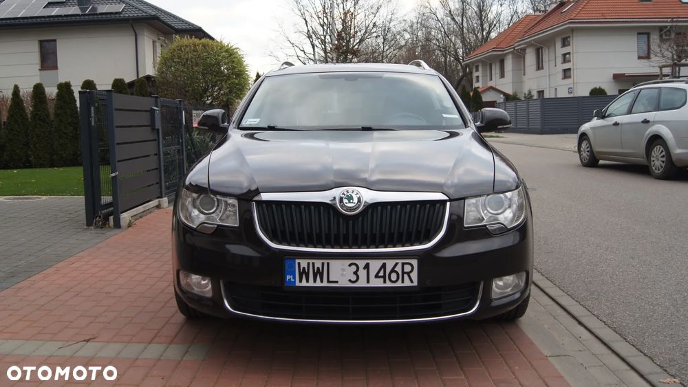 Skoda Superb 2.0 TDI Elegance DSG - 2