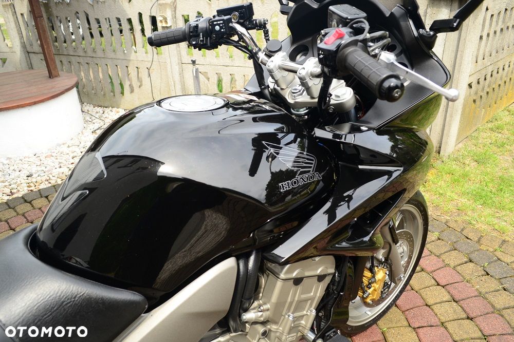 Honda CBF - 28