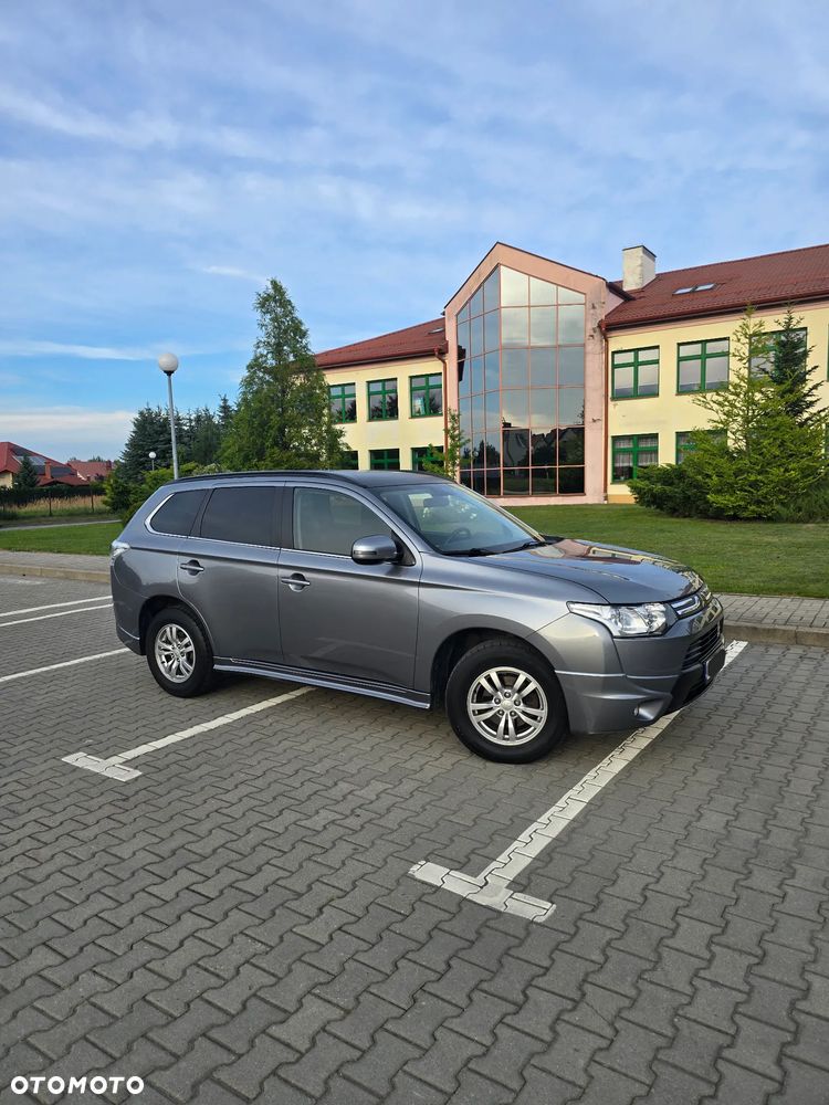 Mitsubishi Outlander 2.2 DI-D 2WD Invite - 9