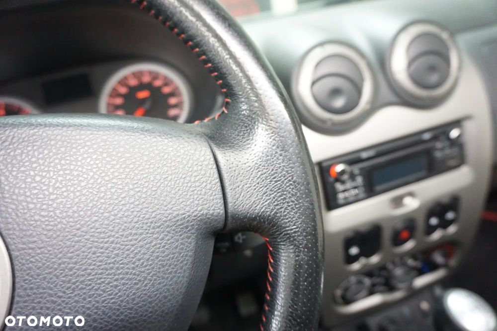 Dacia Duster dCi 110 FAP 4x2 Laureate - 25