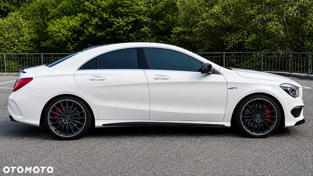 Mercedes-Benz CLA 45 AMG 4Matic 7G-DCT - 3
