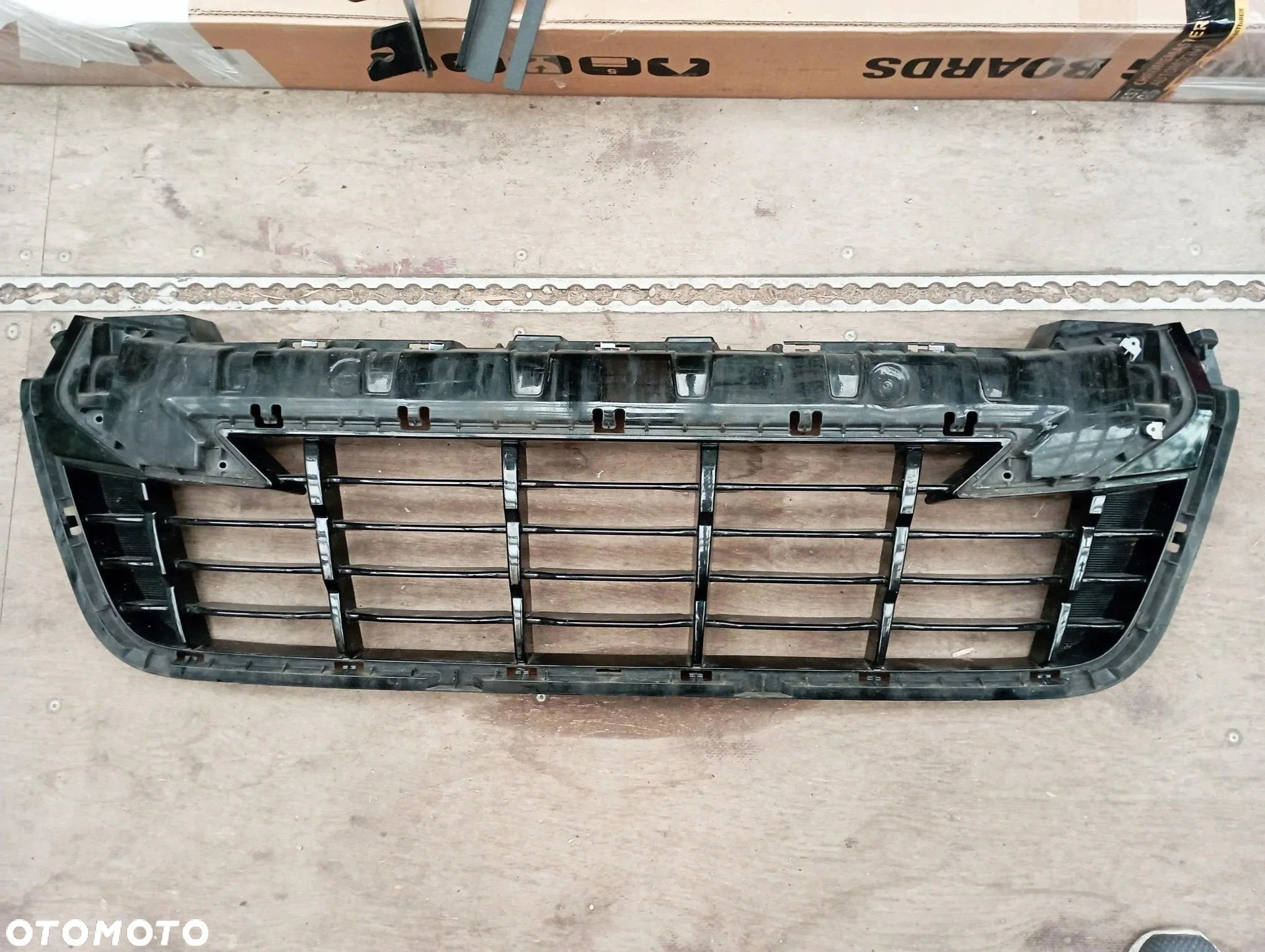 ATRAPA chłodnicy krata wlotu   ISUZU D-max III - 3