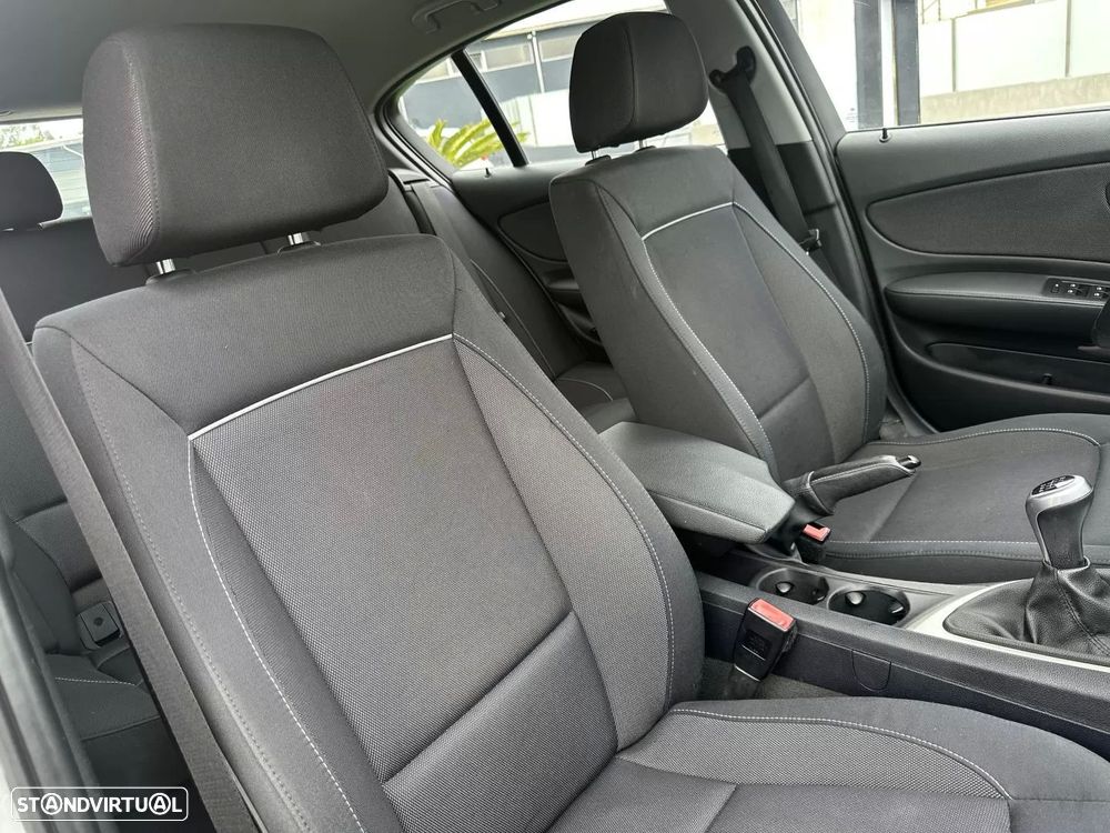 BMW 118 d Line Sport - 53