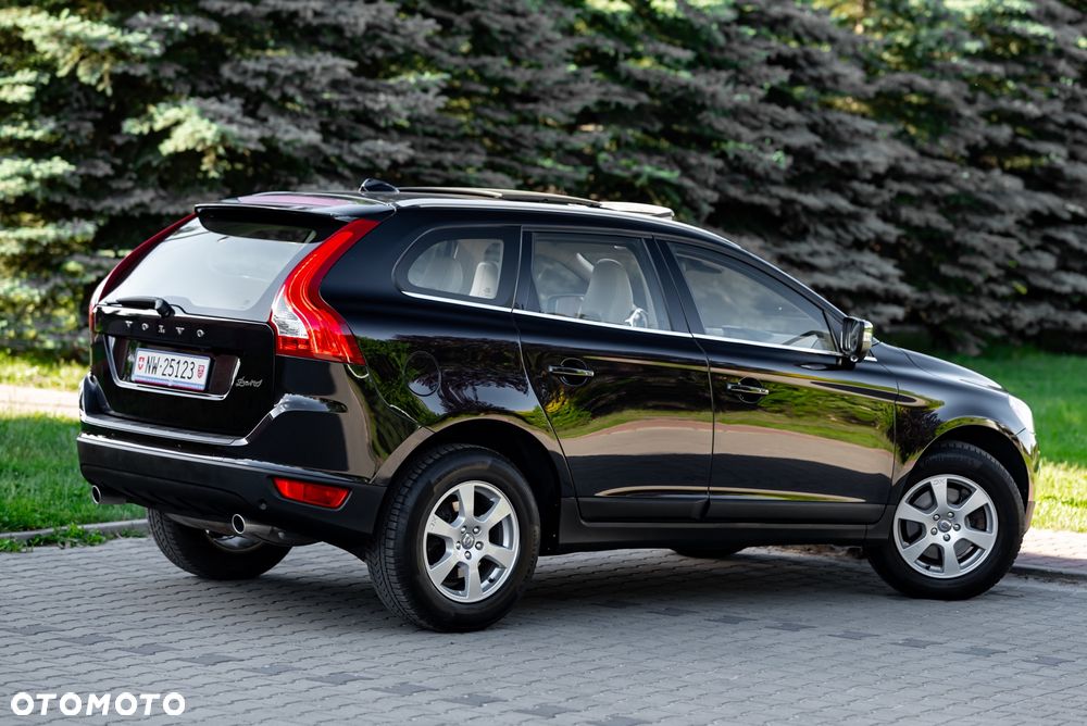 Volvo XC 60 T6 AWD RDesign - 13