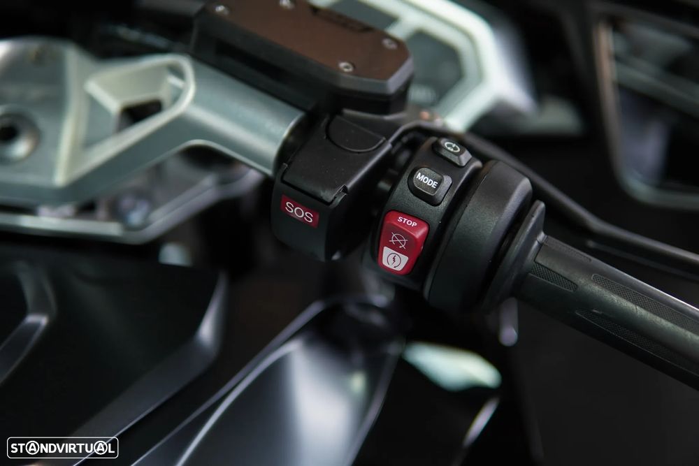 BMW R 1300 RT TRIPLE BLACK AUTOMATICA - 57