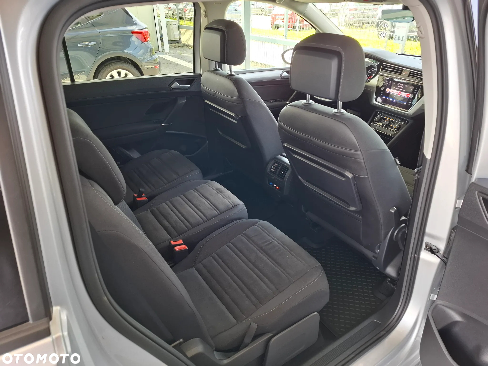 Volkswagen Touran 2.0 TDI BMT Active DSG - 8