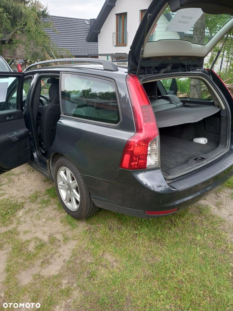 Volvo V50 - 2