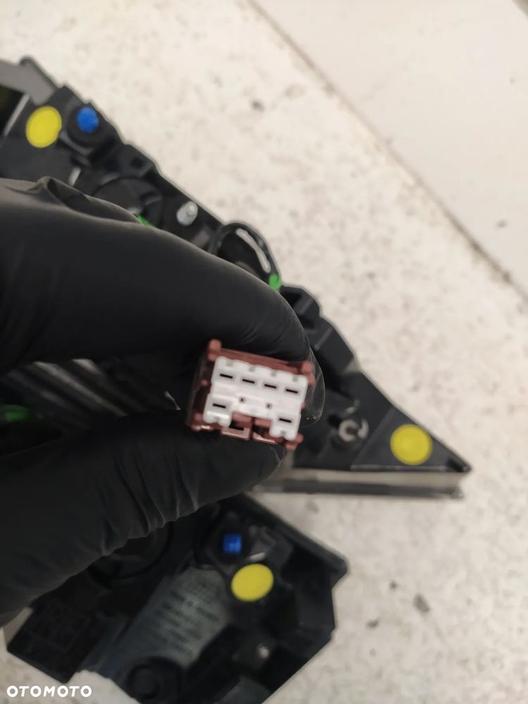 NISSAN QASHQAI E-POWER LAMPA LEWA PRAWA TYŁ TYLNA NOWY ORYGINAŁ - 9