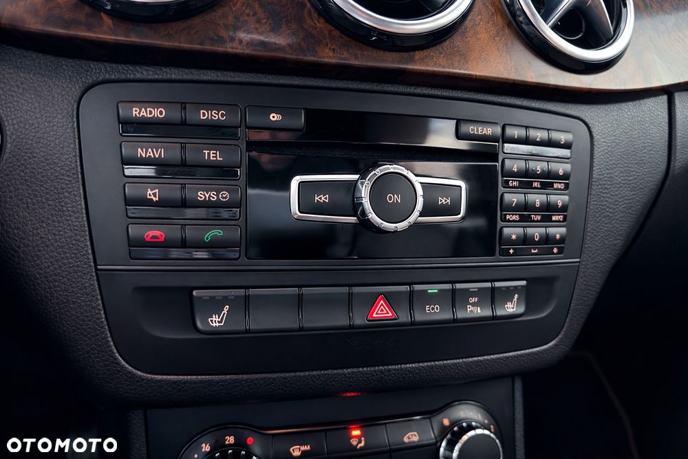 Mercedes-Benz Klasa B 180 CDI (BlueEFFICIENCY) - 34