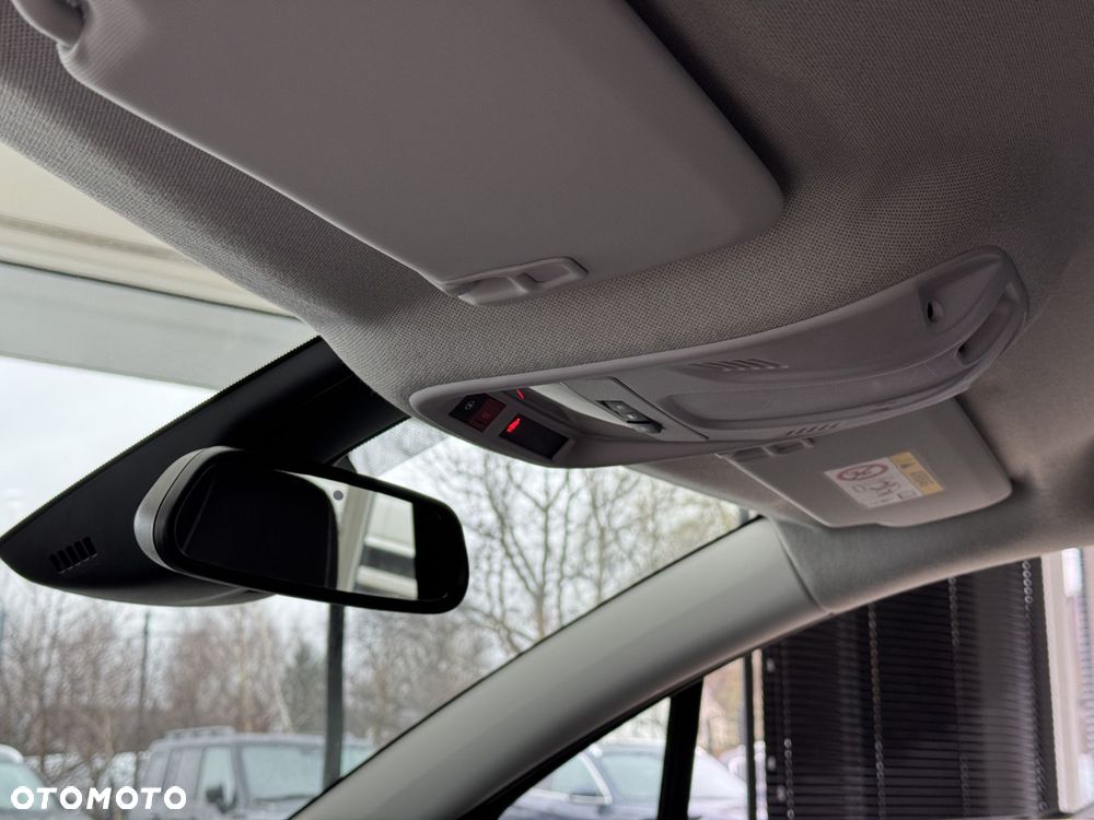 Opel Crossland X - 36