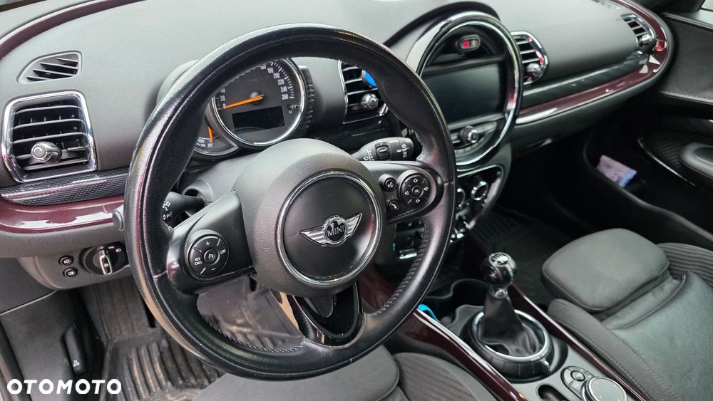 MINI Clubman Cooper D - 19