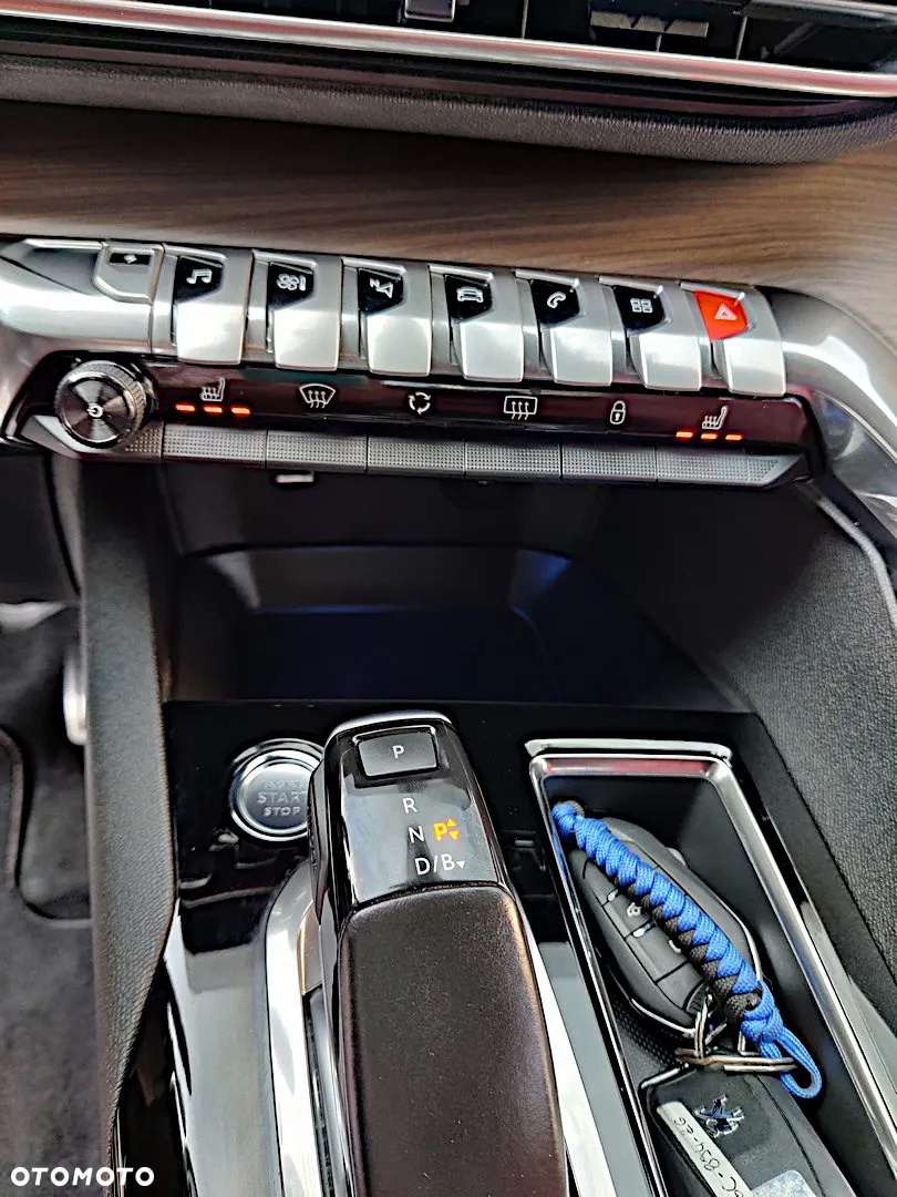 Peugeot 3008 Hybrid 225 e-EAT8 GT Pack - 27