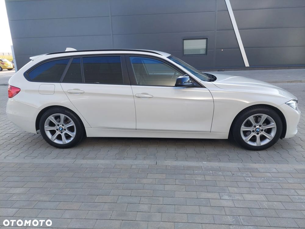 BMW Seria 3 320d - 4