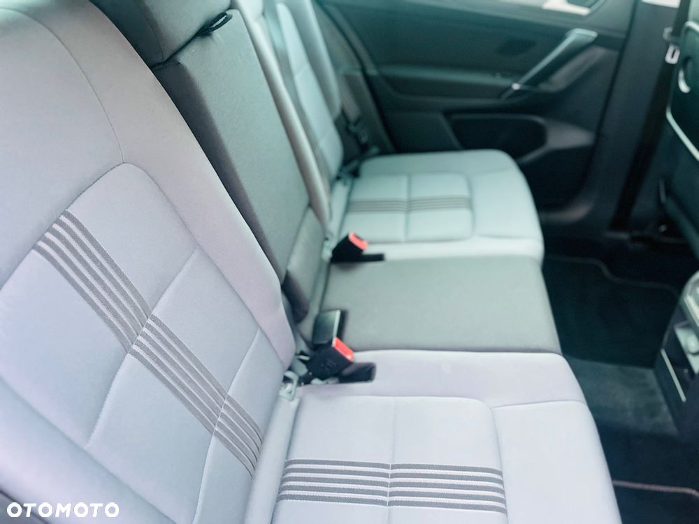 Volkswagen Golf Sportsvan - 12
