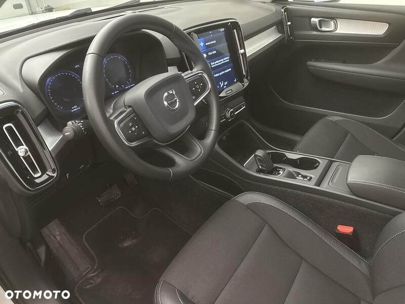 Volvo XC 40 T4 Momentum Pro - 10