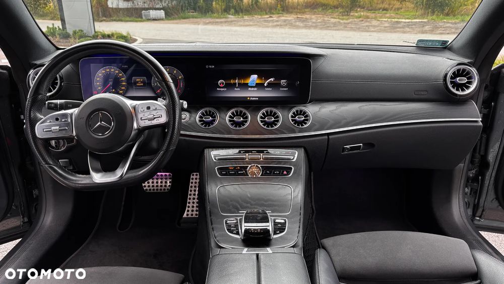 Mercedes-Benz Klasa E 300 Coupe 9G-TRONIC - 12