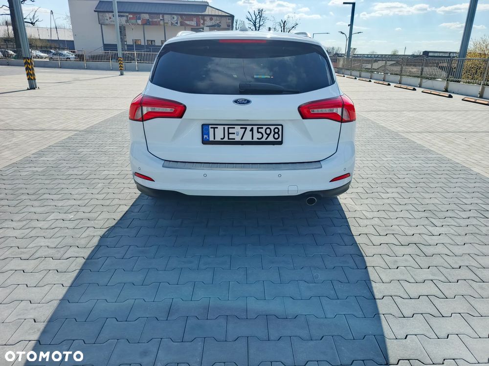 Ford Focus 1.5 EcoBlue Start-Stopp-System COOL&CONNECT DESIGN - 9
