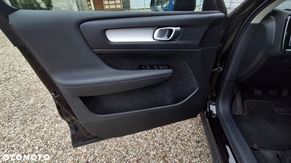 Volvo XC 40 - 11