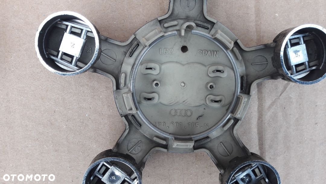 DEKIELKI DEKLE FELG AUDI A4 A5 A6 4F0601165N 8R0601165 - 7