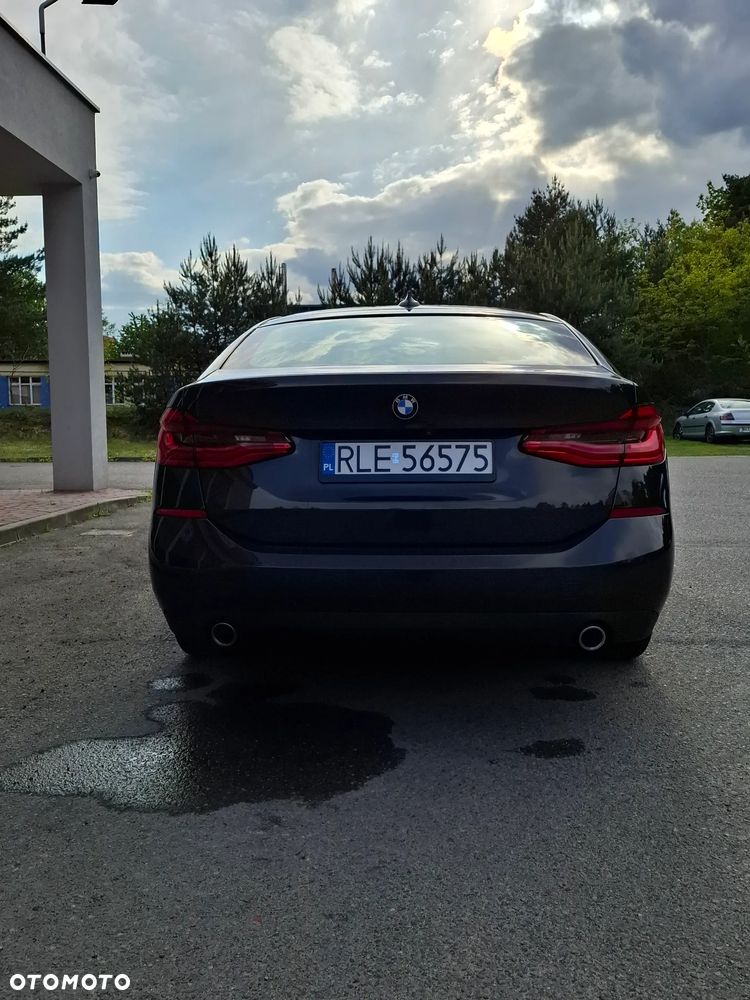 BMW 6GT - 4