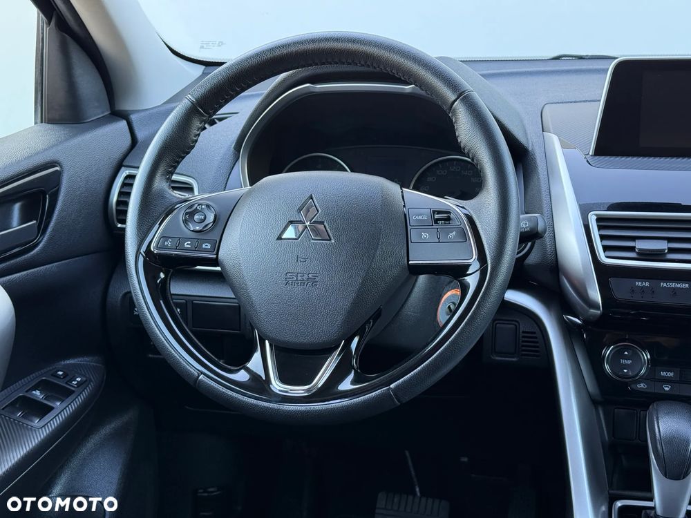 Mitsubishi Eclipse Cross - 32