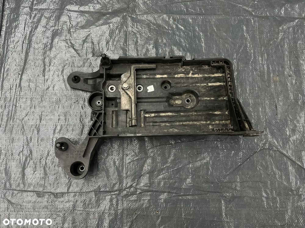 VW Skoda Podstawa akumulatora diesel 5Q0915321H 5Q0915331J - 3