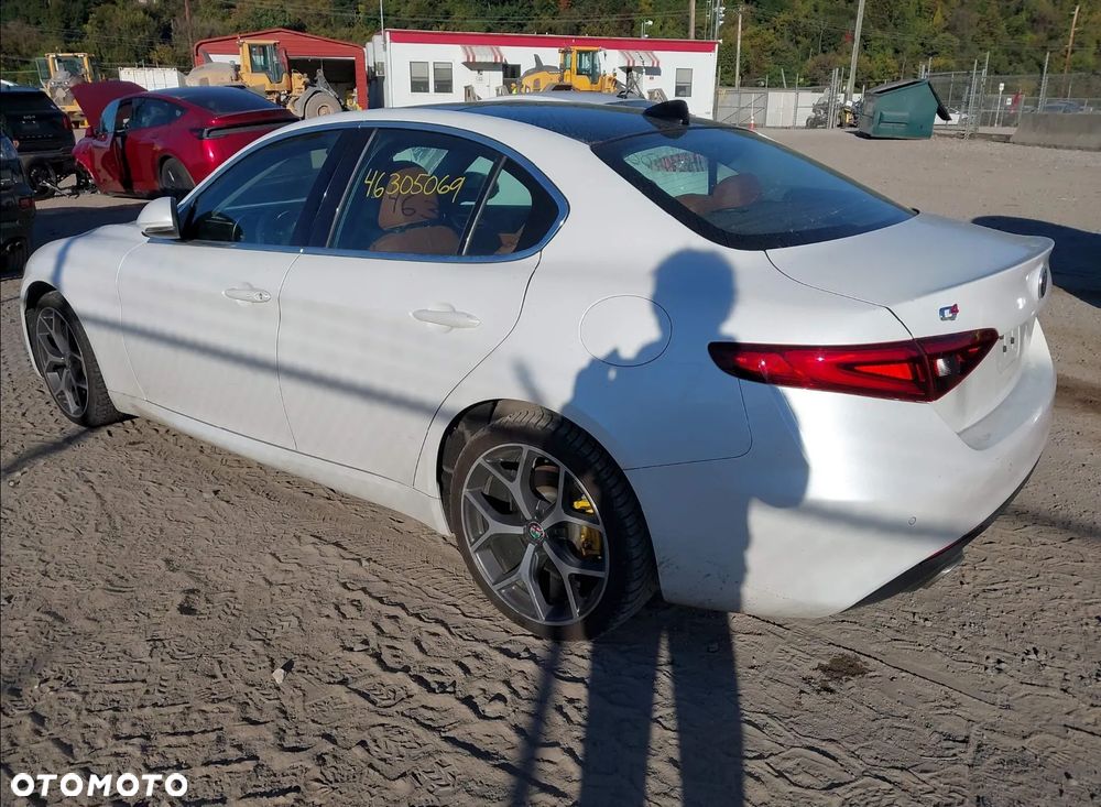 Alfa Romeo Giulia - 3