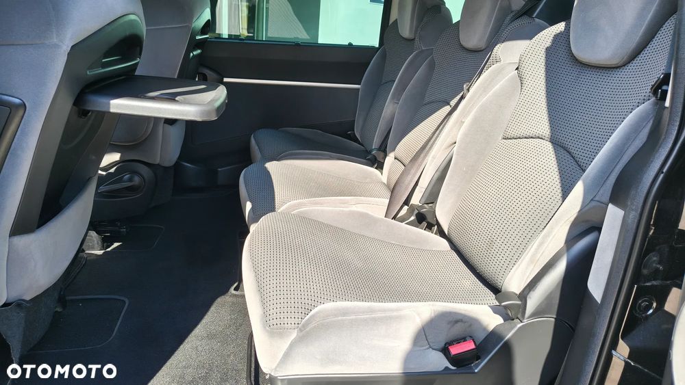 Peugeot 807 2.0 HDi Premium Euro5 - 9