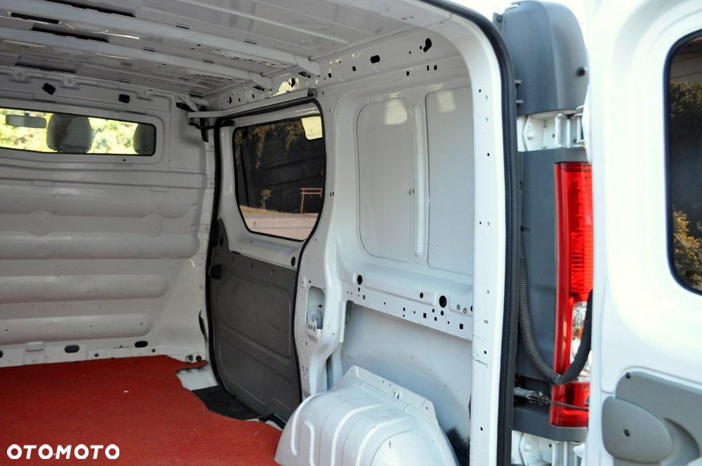 Opel Vivaro - 31