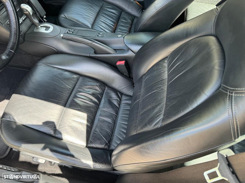 Porsche 911 (996) Carrera 4 - 7
