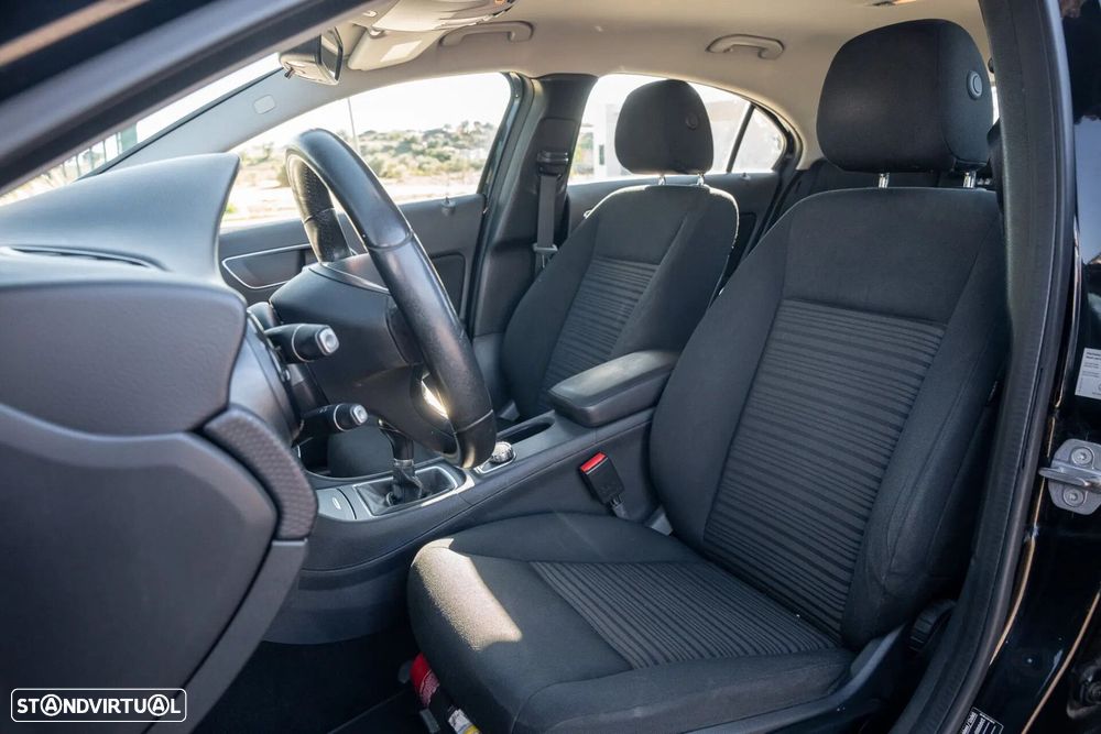 Mercedes-Benz A 180 d Fleet Pack Urban - 16