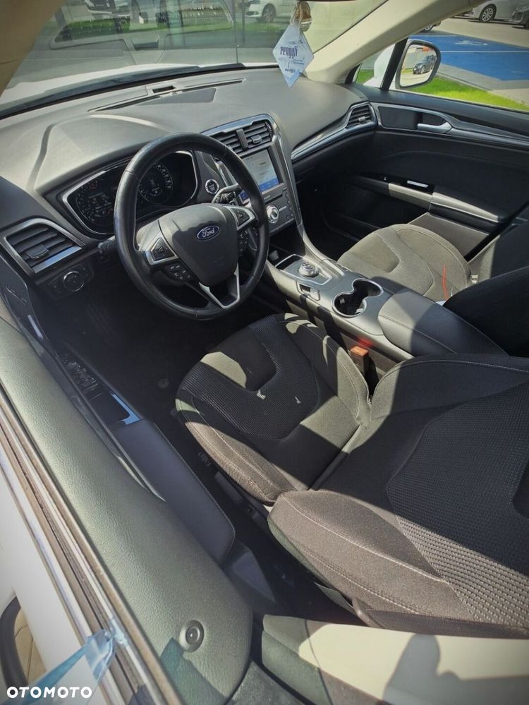 Ford Mondeo - 23
