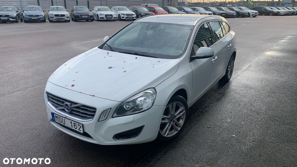Volvo V60 T5 Summum - 3