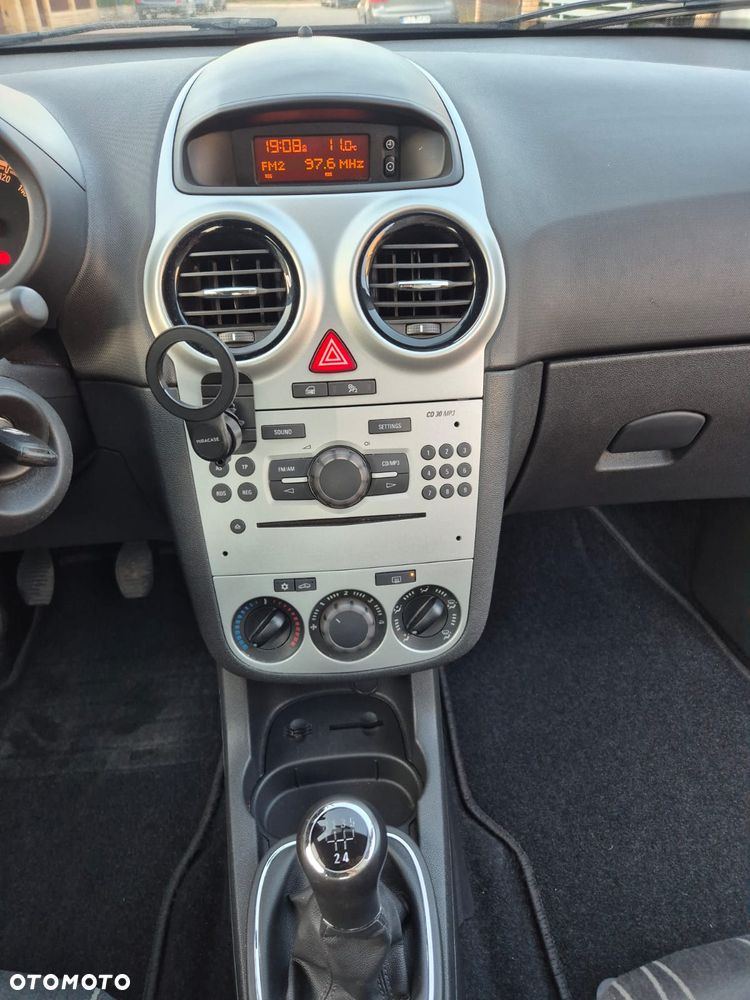 Opel Corsa 1.2 16V Selection 110 Jahre - 7