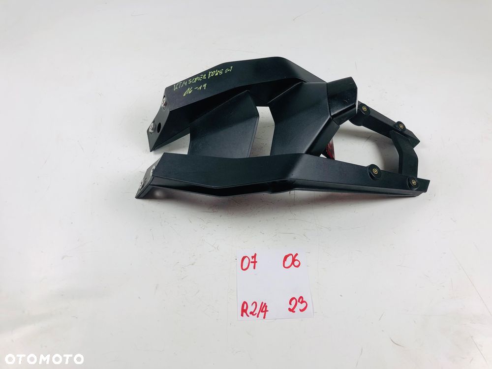 KTM Super Duke 1290 GT 16-19 mocowanie tablicy rejestracyjnej - 2
