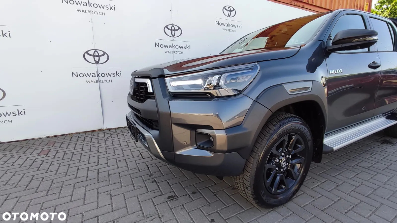 Toyota Hilux 2.8 D-4D Double Cab Invincible 4x4 - 23