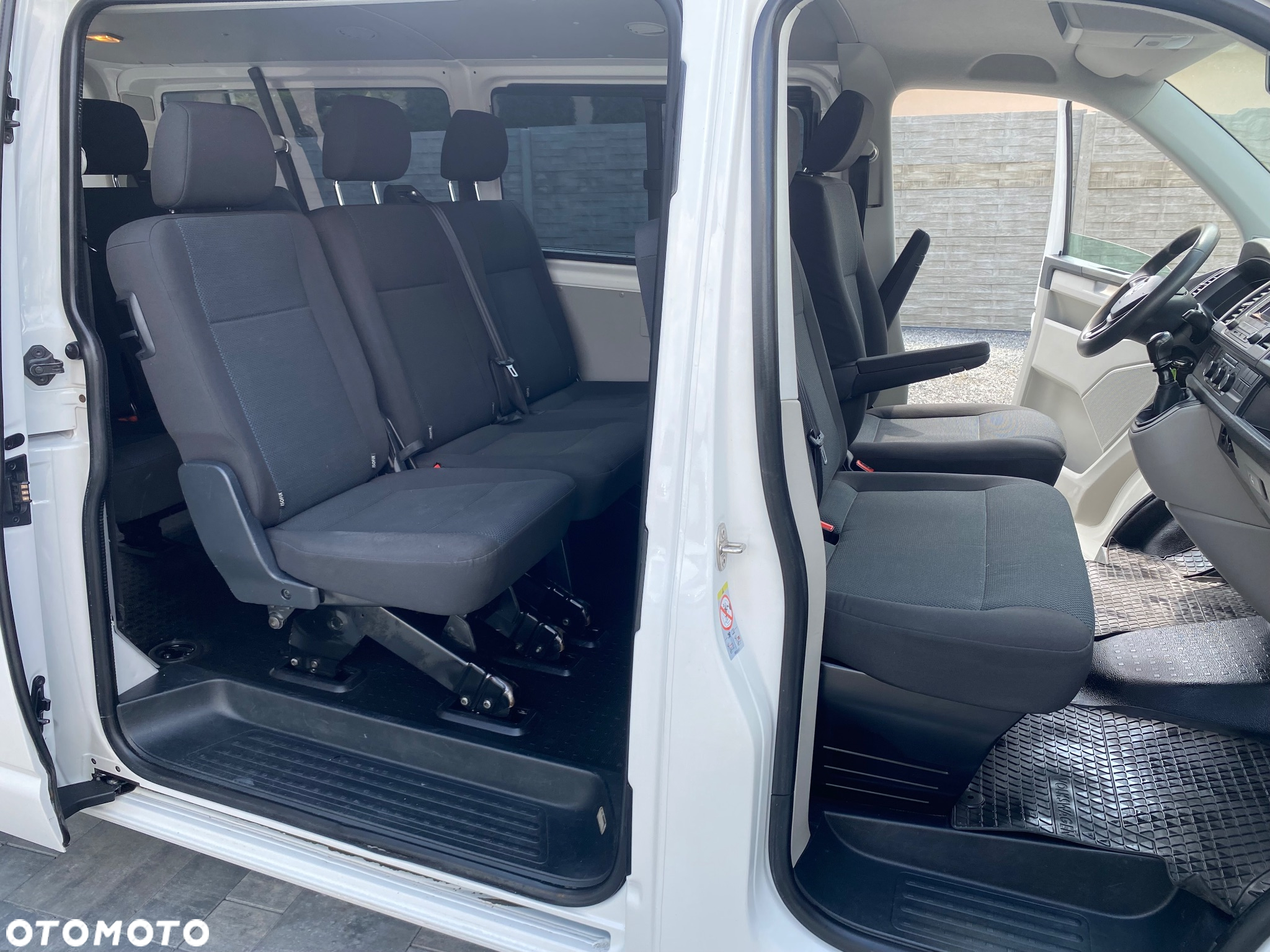 Volkswagen Transporter T6 TDI L2H2 - 23