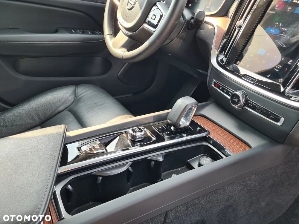 Volvo S60 B5 B AWD Plus Dark - 37