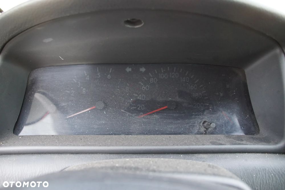 Auto na części - Toyota Corolla E12 1.4 VVT-i 97 KM 4ZZ-FE MTM 1C3 2002R Silnik Skrzynia Drzwi Maska Klapa Zderzak Błotnik Szyba Klamka Lampa Lusterko Deska Kokpit Sterownik Moduł Czujnik Licznik Panel Kierownica - 10