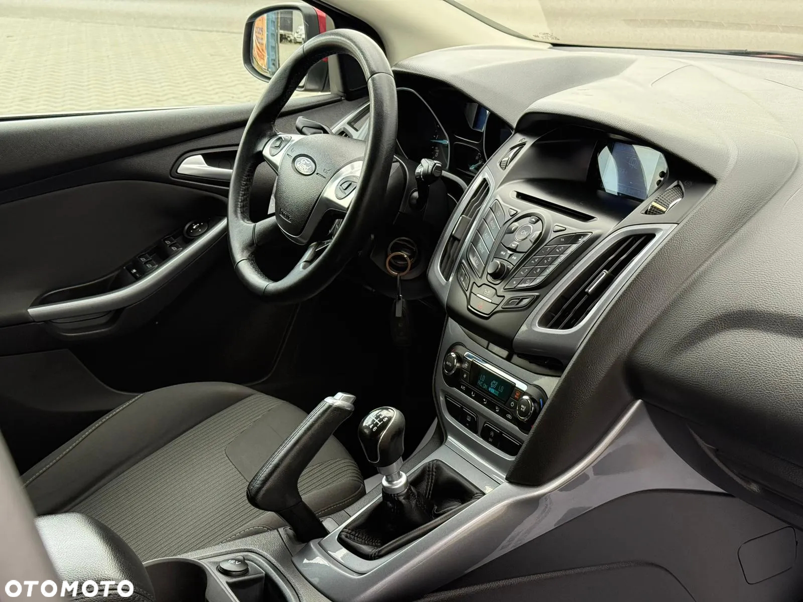 Ford Focus 1.6 TDCi DPF Titanium - 9